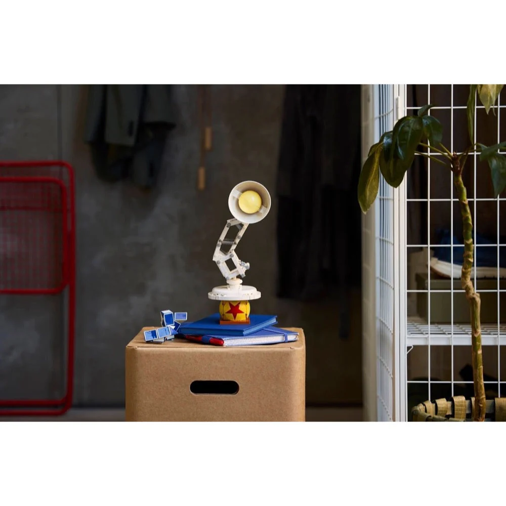 Lego 21357 Ideas Disney Pixar Luxo Jr. - Image 11