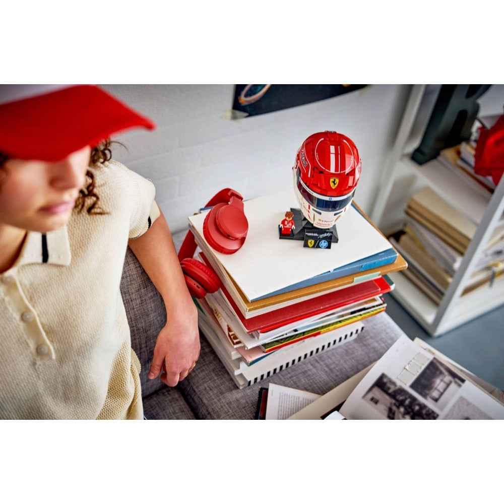 LEGO 43014 Scuderia Ferrari HP Charles Leclerc Helmet - Image 13