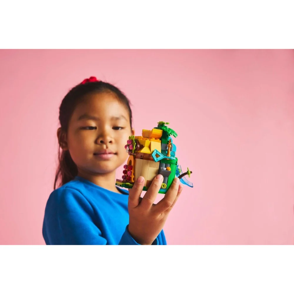 LEGO 43260 Disney Princess Moana's Island Fun - Image 10