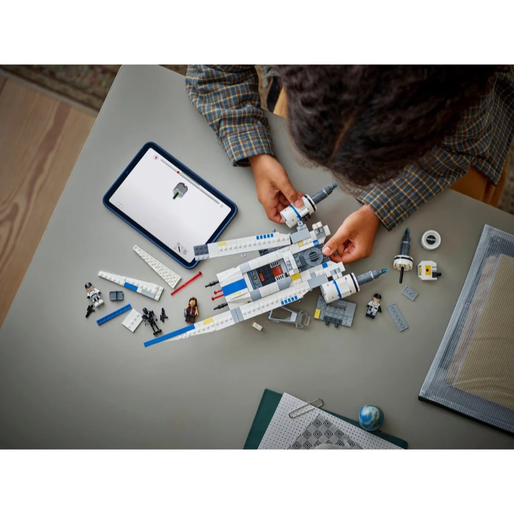 LEGO 75399 Star Wars Rebel U-Wing Starfighter - Image 4