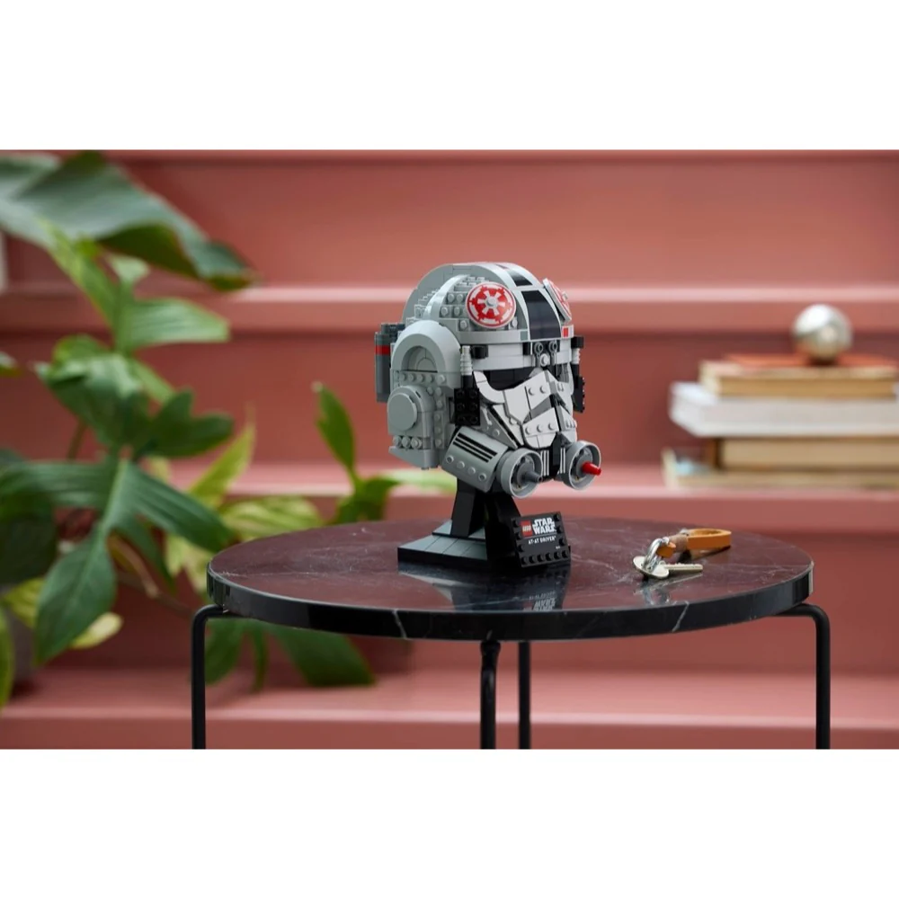 Lego 75429 Star Wars TM AT-AT Driver Helmet - Image 8