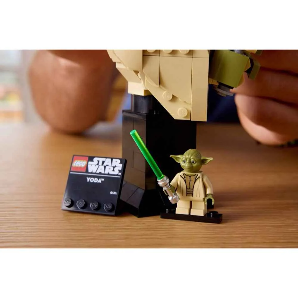 LEGO 75438 Yoda Bust - Image 7