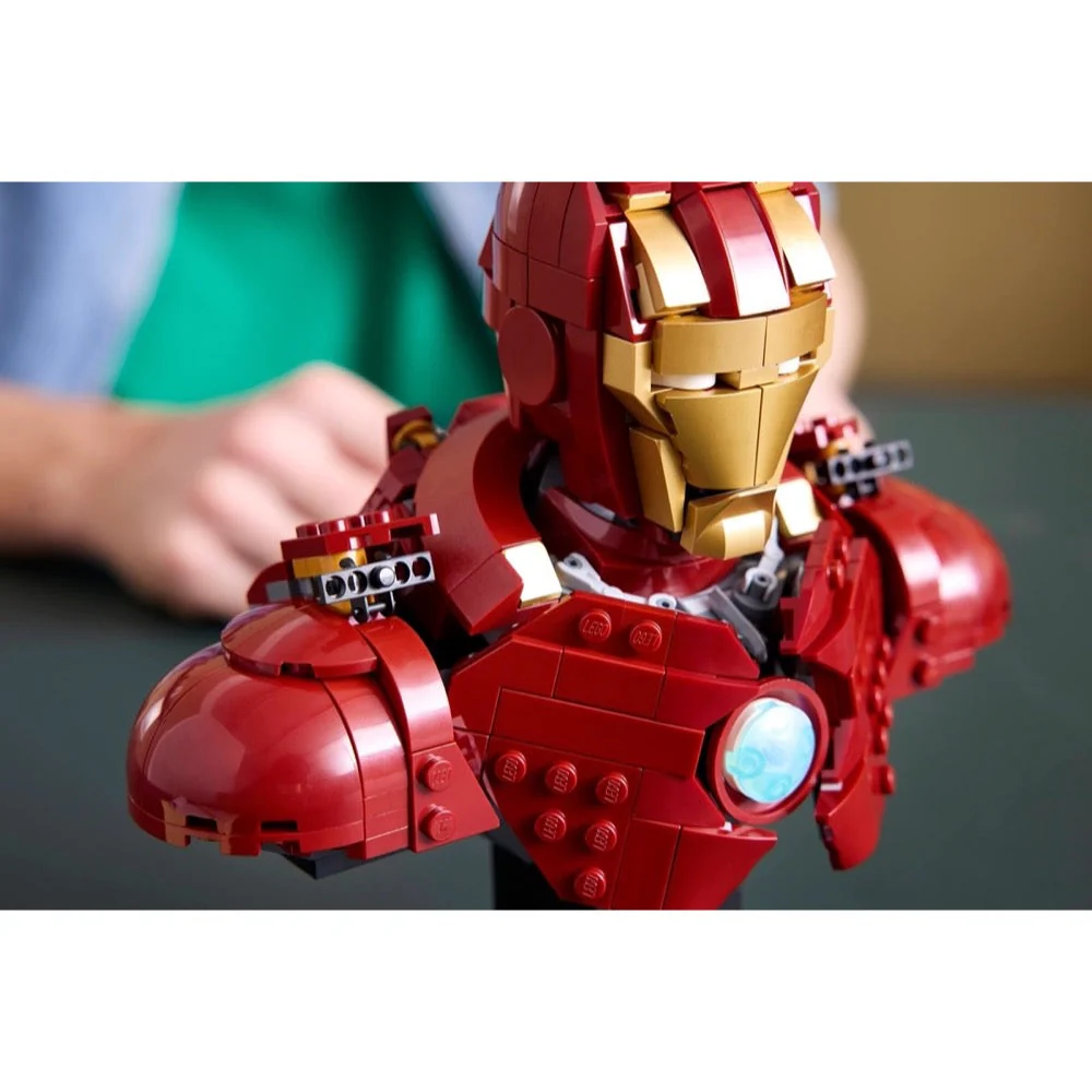 Lego 76327 Super Heroes Marvel Iron Man MK4 Bust - Image 7