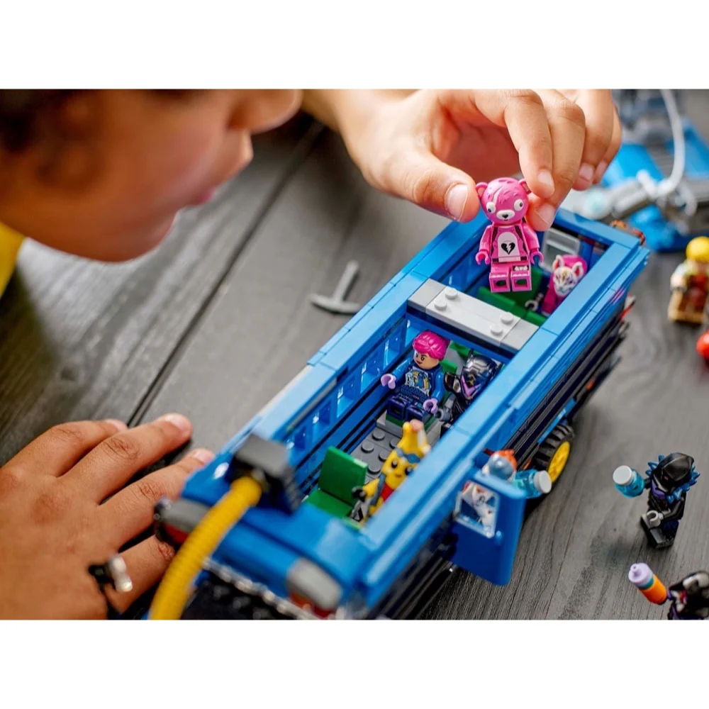 LEGO 77073 Fortnite Battle Bus - Image 8