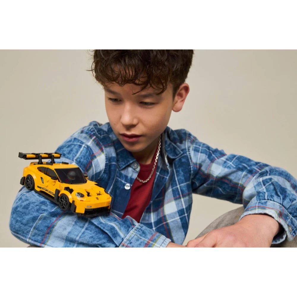 LEGO 77239 Speed Champions Porsche 911 GT3 RS Super Car - Image 11