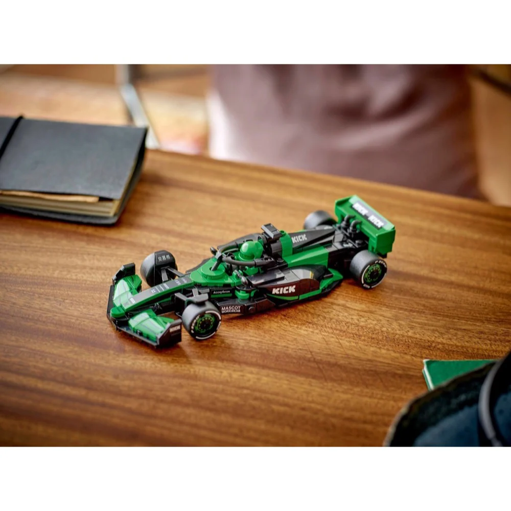 Lego 77247 Speed Champions KICK Sauber F1 Team C44 Race Car - Image 9
