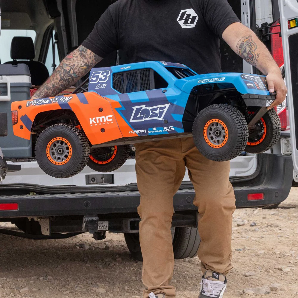 Losi 5IVE-TE 3.0 1/5 Electric 4WD Desert Truck - Image 11