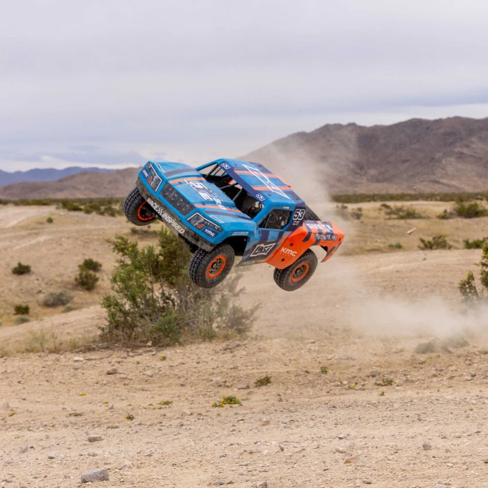 Losi 5IVE-TE 3.0 1/5 Electric 4WD Desert Truck - Image 13