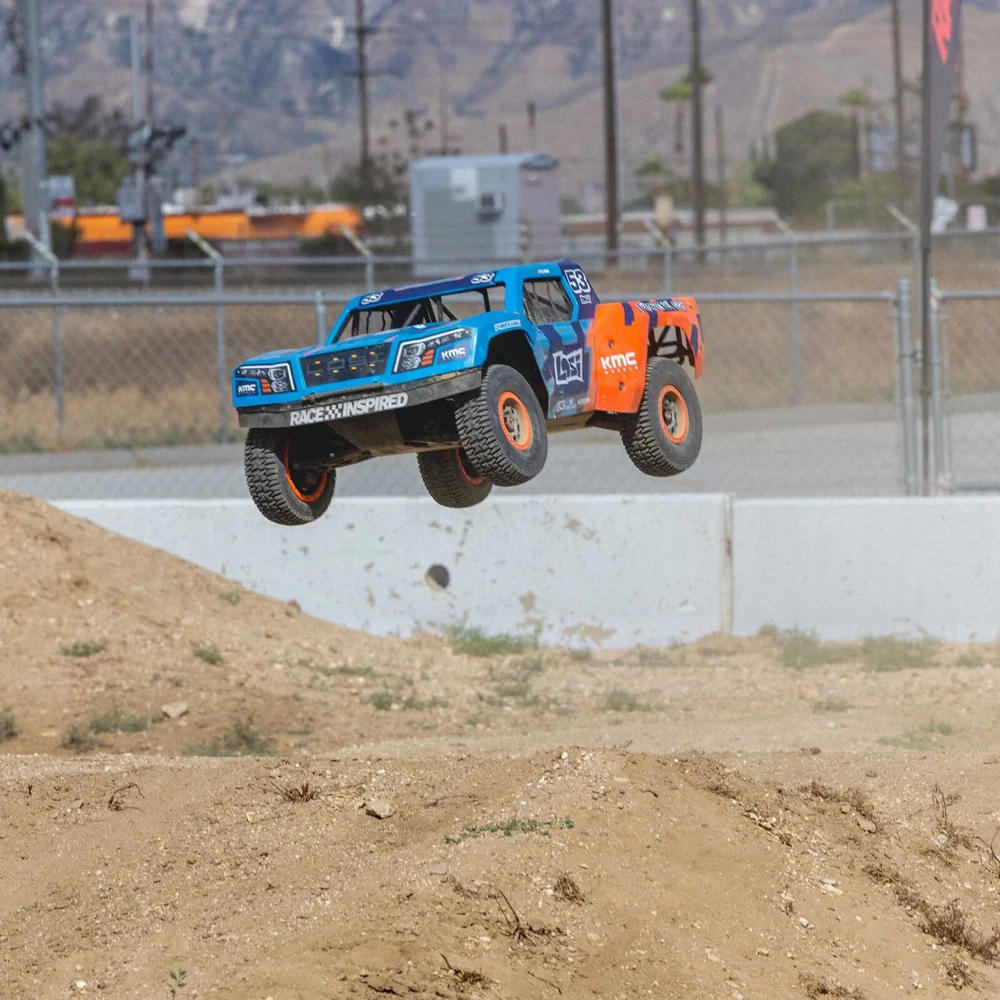 Losi 5IVE-TE 3.0 1/5 Electric 4WD Desert Truck - Image 15