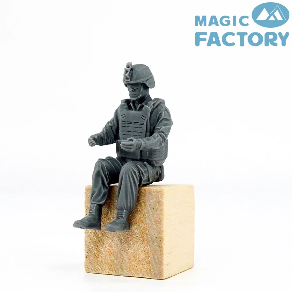 Magic Factory 7502 1/35 USMC MRZR D4 Crew Set - Image 3