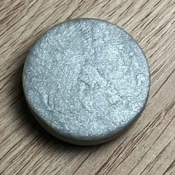 Milliput Metallic Two Part Epoxy Putty - Image 6