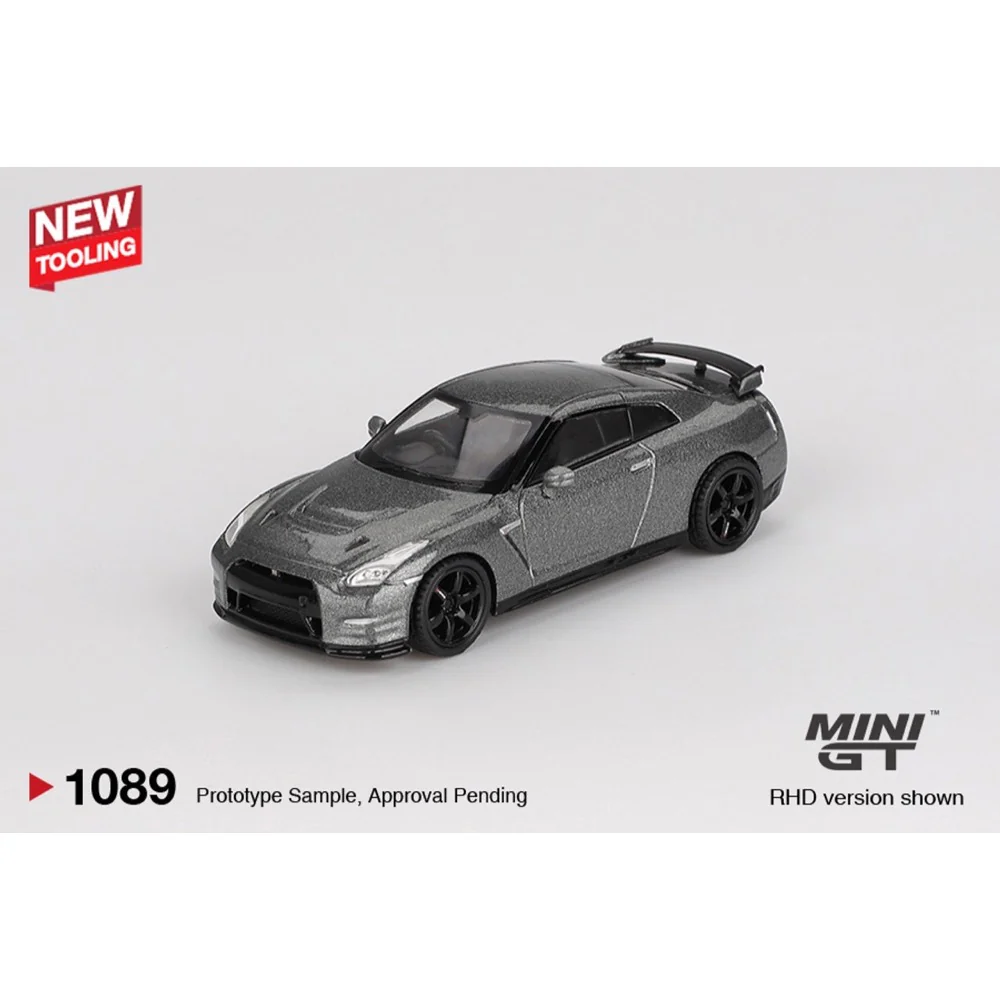 Mini GT MGT01089-R 1/64 Nissan GT-R 2013 Dark Metal Gray Nismo R35 CRS Version - Image 2