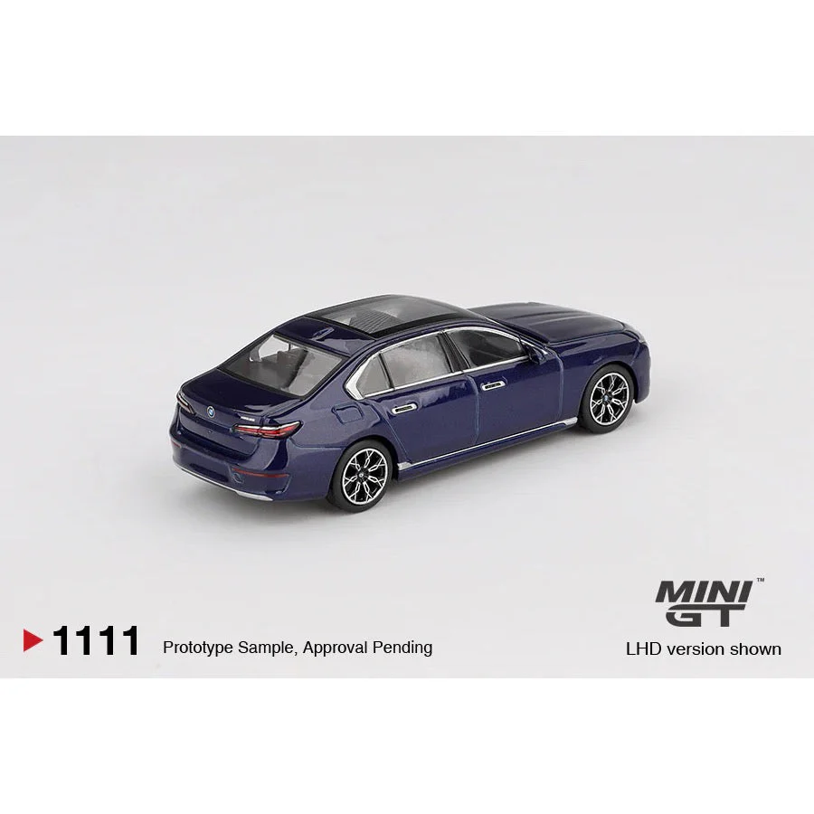 Mini GT MGT01111-R 1/64 BMW i7 xDrive60 Tanzanite Blue Metallic - Image 3