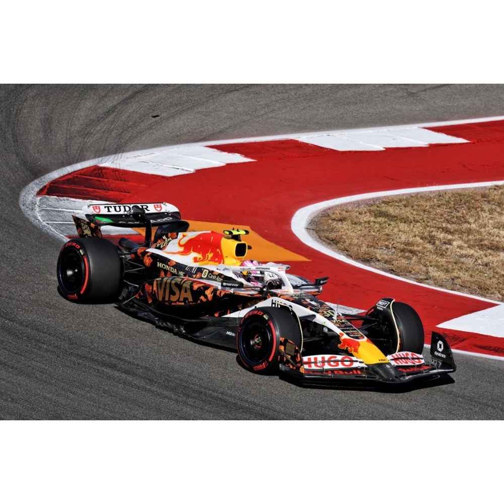 Minichamps 417251930 1/43 Visa Cash RB Formula One Team VCARB 02 Liam Lawson Austin GP 2025