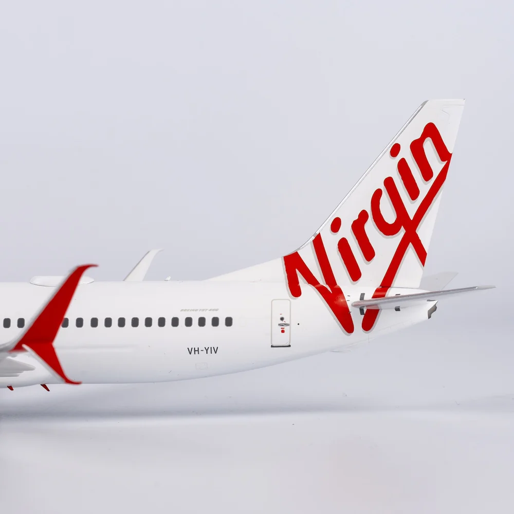 NG Models 08016 1/200 Virgin Australia Boeing B737-800S Cylinder Beach VH-YIV - Image 12