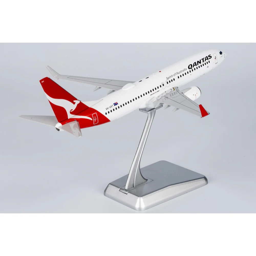 NG Models 08025 1/200 Qantas 737-800/w VH-VXT Townsville - Image 2