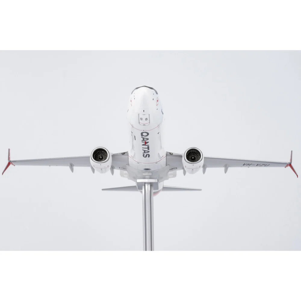 NG Models 08026 1/200 Qantas 737-800/w VH-VZU with scimitar winglets; New Colours - Image 7