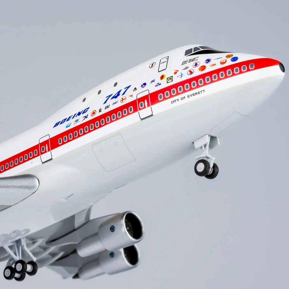 NG Models Lite 1/400 The Boeing Company 747-100 N7470 CITY OF EVERETT - Image 7