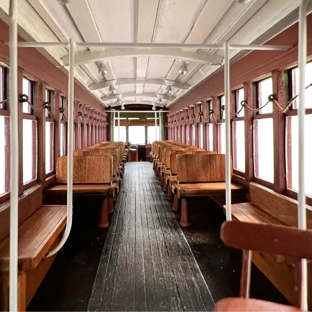 OcCre 1/24 New Orleans Streetcar Model Kit - Image 7