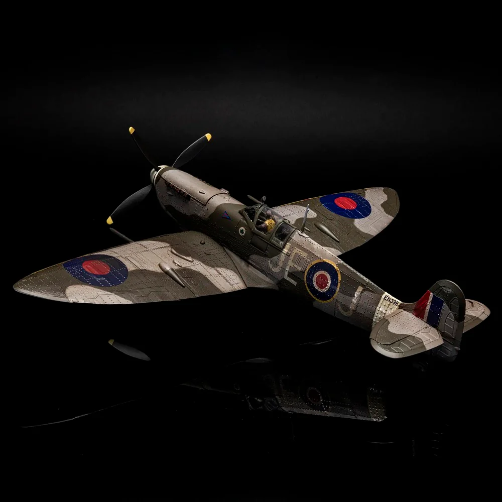 OcCre 2WW01 1/24 Spitfire MK-IXC-EN398 Wooden Model Kit