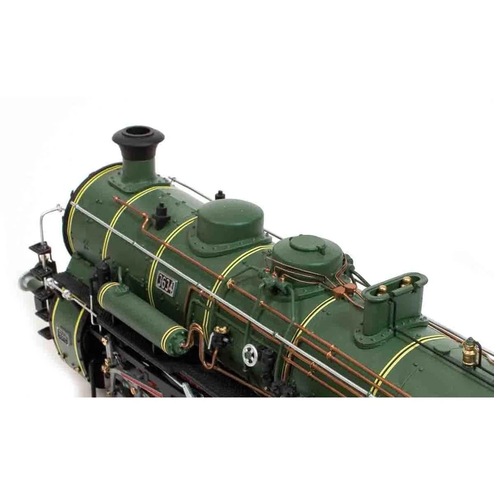 OcCre 54002 1/32 Bavarian BR-18 Train Model Kit - Image 9