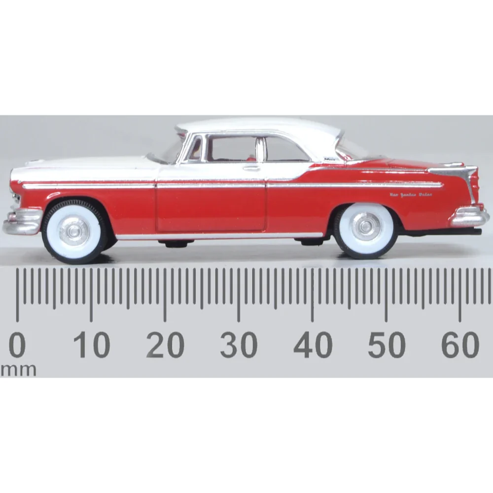 Oxford 87CNY55001 1/87 1955 Chrysler New Yorker Deluxe Coupe St. Regis Tango Red/Platinum - Image 6