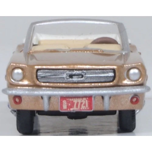 Oxford 87MU65007 1/87 1965 Ford Mustang Convertible Prairie Bronze - Image 2