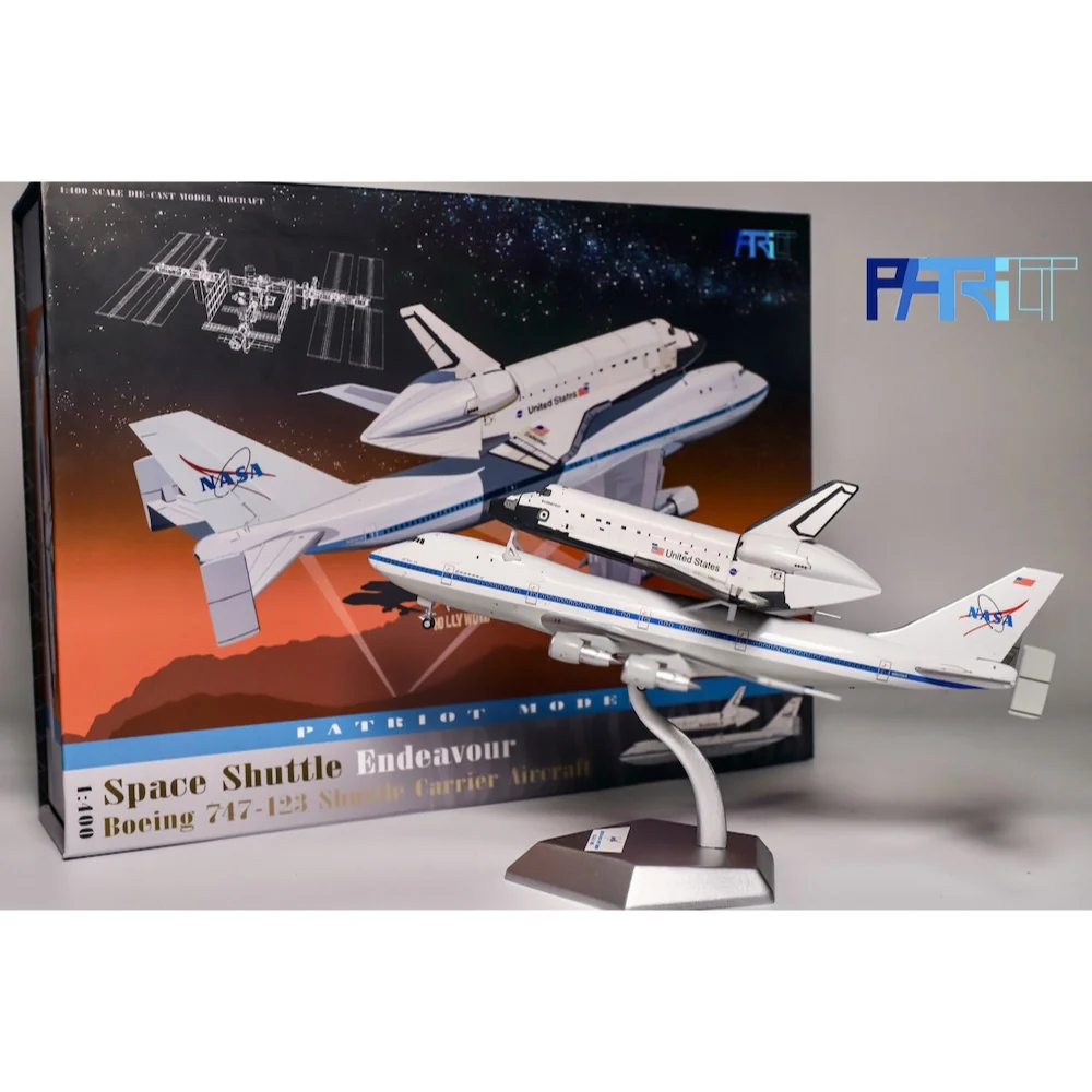 Patriot Models 400-010 1/400 NASA Boeing 747-100 N905NA with Shuttle Endeavour - with stand - Image 2