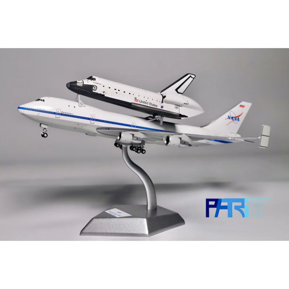 Patriot Models 400-010 1/400 NASA Boeing 747-100 N905NA with Shuttle Endeavour - with stand - Image 5