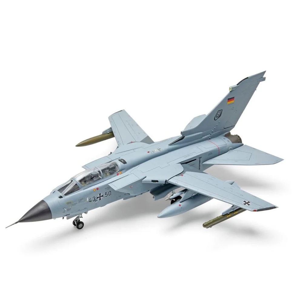 Revell 05627 1/72 70 Years Bundeswehr Aircraft Gift Set - Image 3