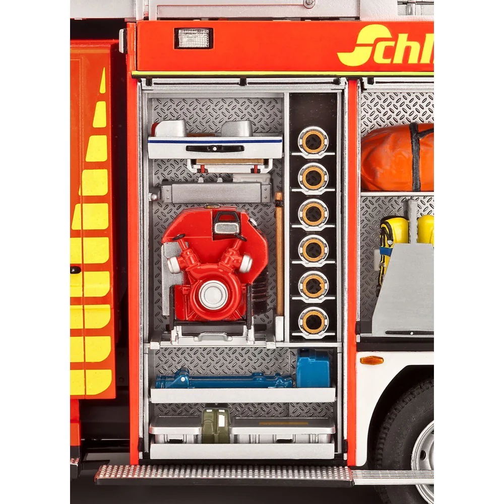 Revell 07404 1/24 Mercedes-Benz Atego 1529 AF Schlingmann LF20/16 Fire Truck - Image 7