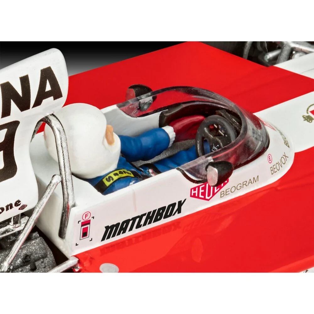 Revell 07739 1/32 Surtees TS16/03 - Image 4