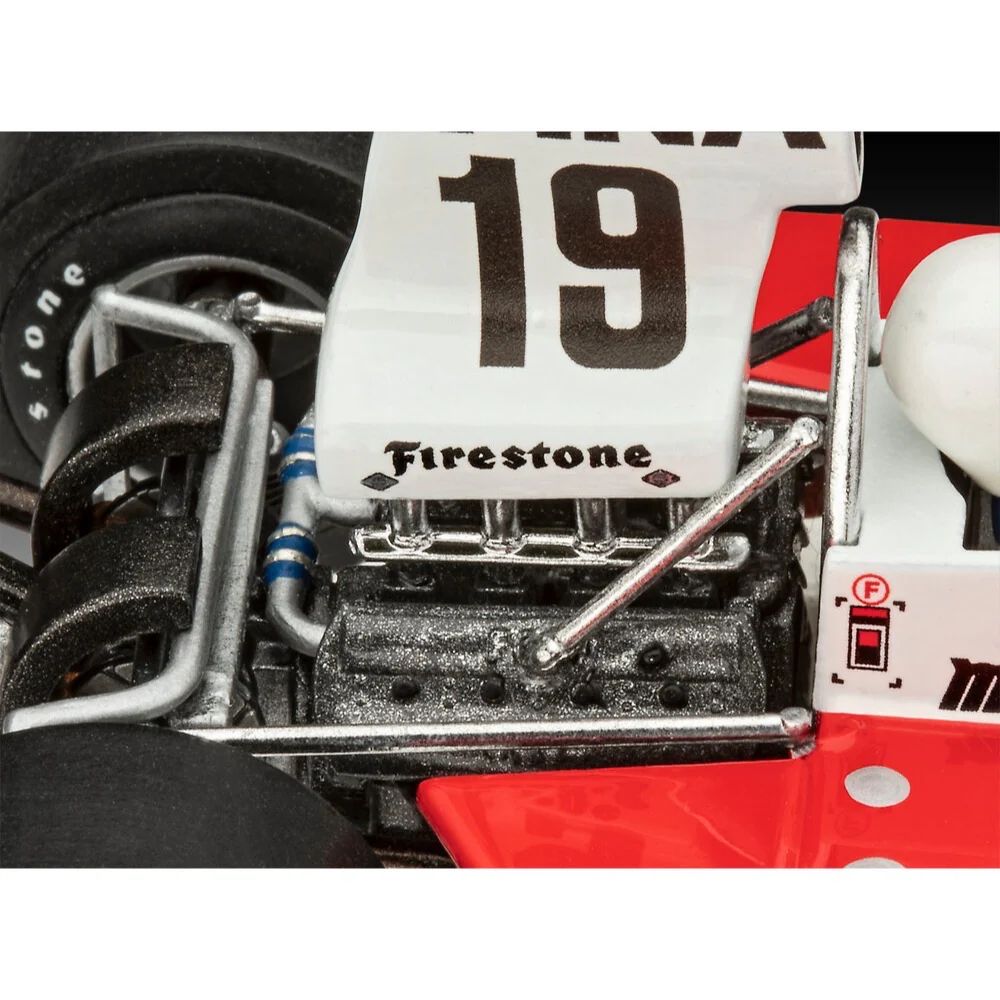 Revell 07739 1/32 Surtees TS16/03 - Image 5
