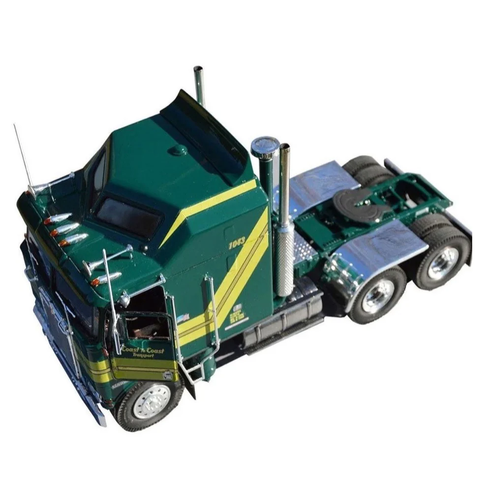 Revell 12629 1/25 Kenworth K-100 Aerodyne - Image 3