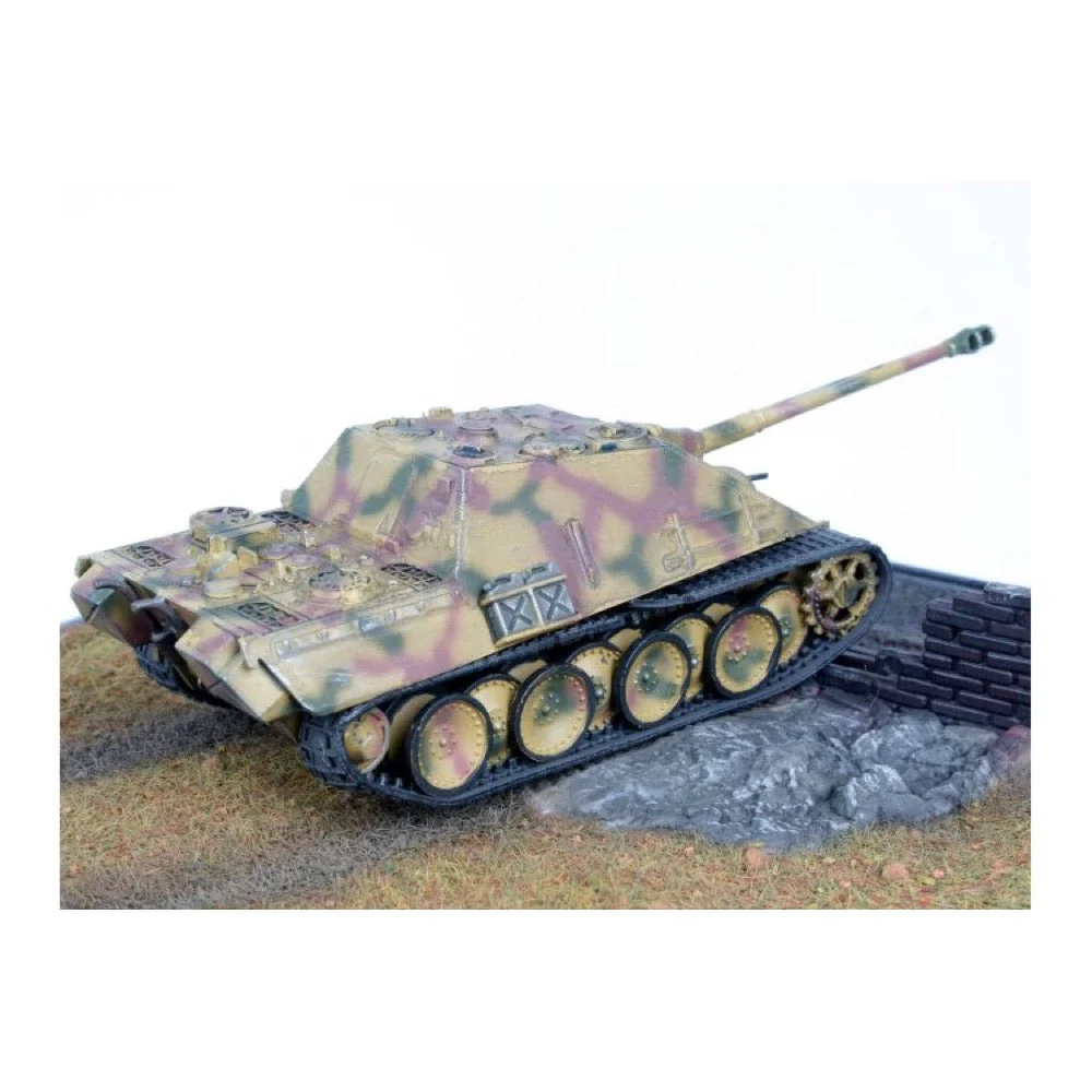 Revell 63232 1/76 Sd. Kfz. 173 Jagdpanther Model Kit Set - Image 2