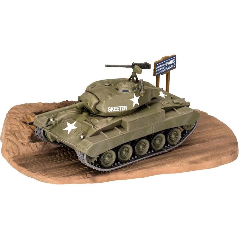 Revell 63323 1/76 M24 Chaffee Model Kit Set - Image 2
