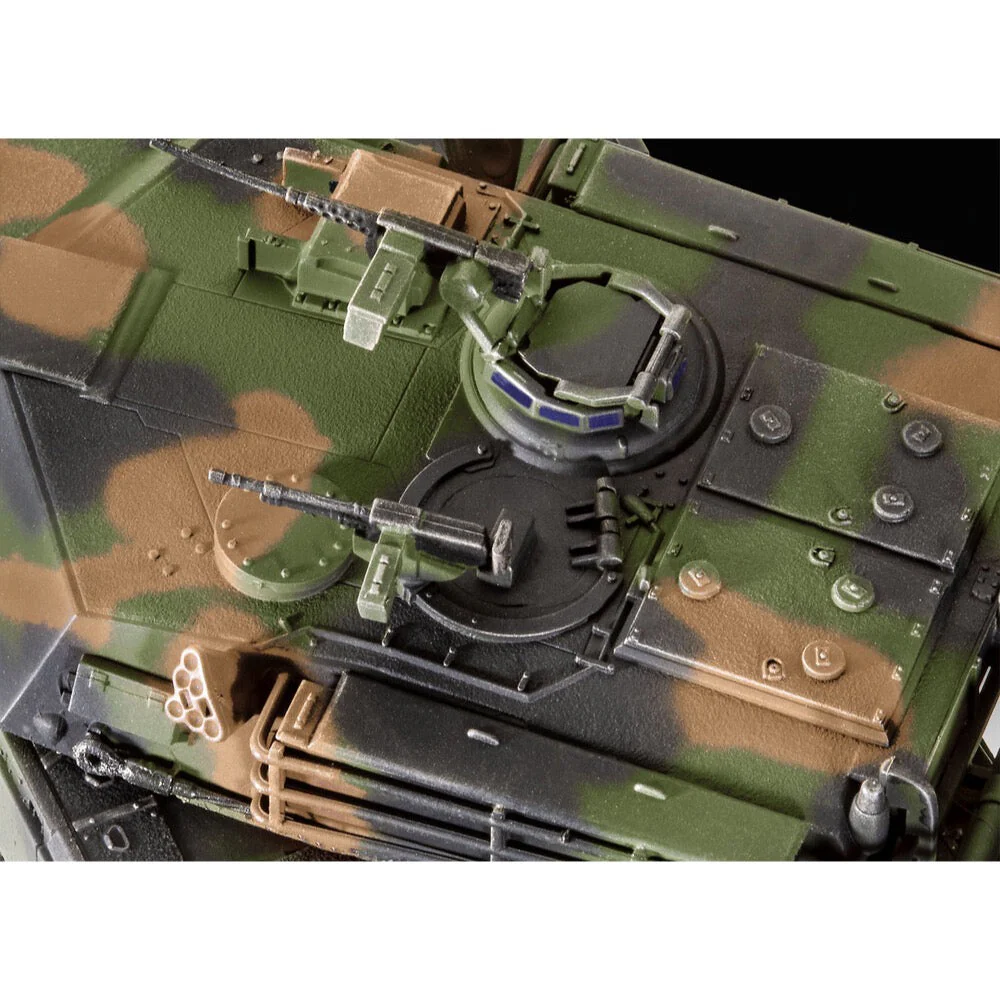 Revell 63346 1/72 M1A1 AIM(SA)/M1A2 Abrams Model Kit Set - Image 2