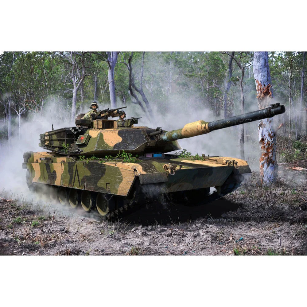 Revell 63346 1/72 M1A1 AIM(SA)/M1A2 Abrams Model Kit Set - Image 3
