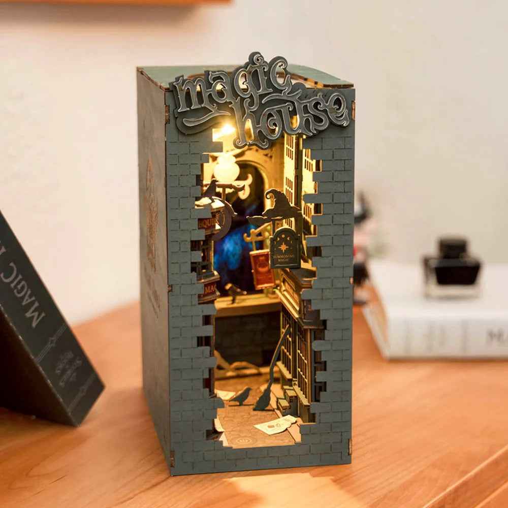 Robotime DIY Bookends Kit Magic House - Image 3