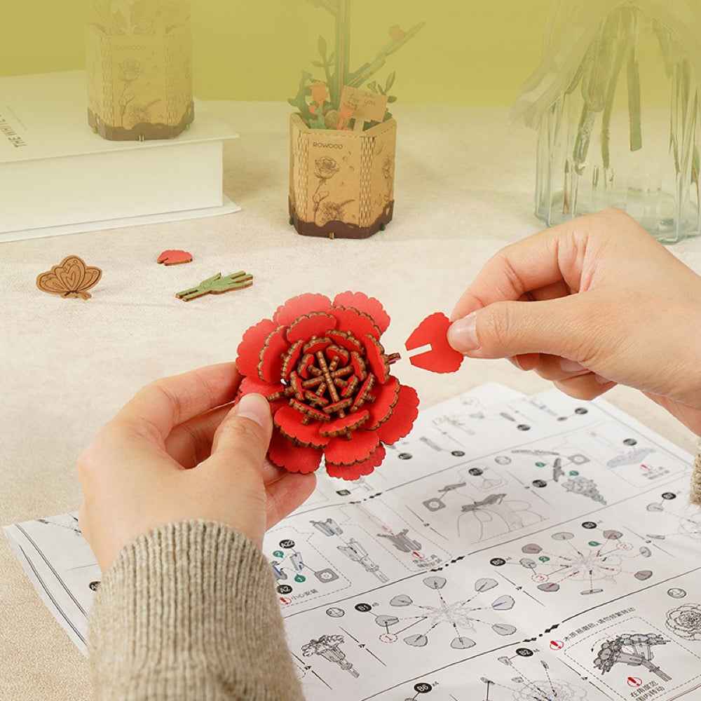 Robotime Wood Bloom Red Carnation - Image 4