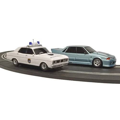 Scalextric C1453 Highway Patrol Slot Car Set - Image 3