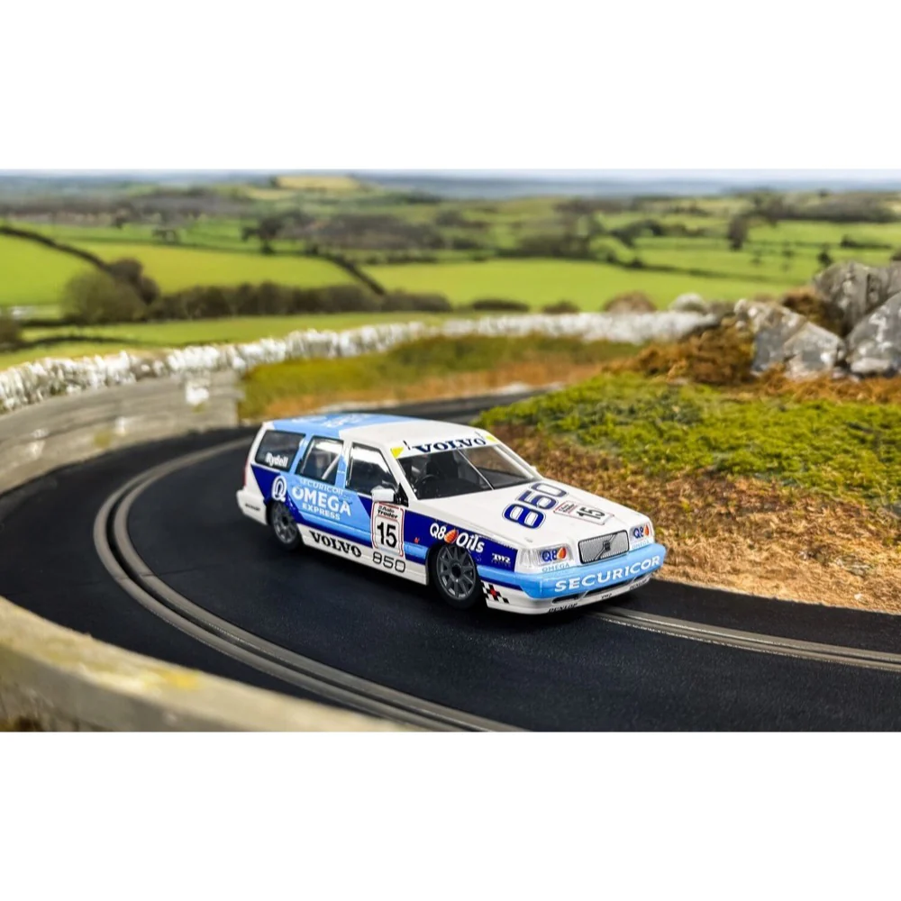 Scalextric C4597 Volvo 850 Estate Slot Car - BTCC 1994 - Rickard Rydell - Image 11