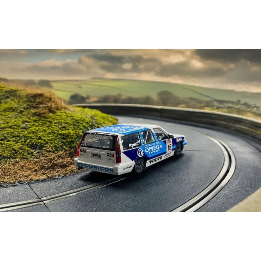 Scalextric C4597 Volvo 850 Estate Slot Car - BTCC 1994 - Rickard Rydell - Image 12