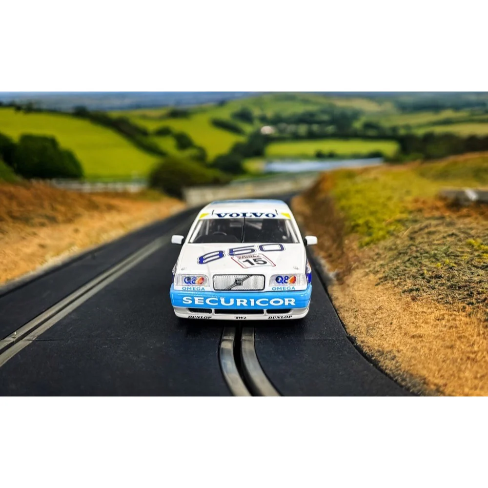 Scalextric C4597 Volvo 850 Estate Slot Car - BTCC 1994 - Rickard Rydell - Image 13