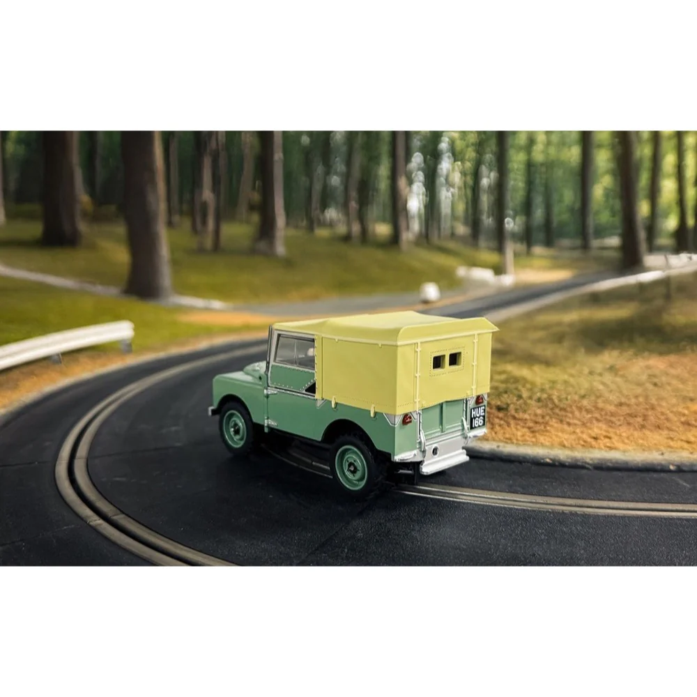 Scalextric C4600 Land Rover Series 1 Slot Car HUE166 - Image 8