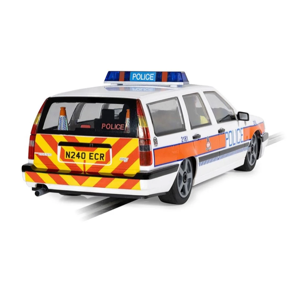 Scalextric C4627 Volvo 850 Estate Slot Car - Police Edition - Image 4