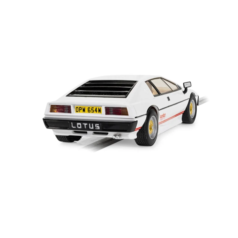 Scalextric C4631 Lotus Esprit Turbo White James Bond 'For Your Eyes Only' Slot Car - Image 4