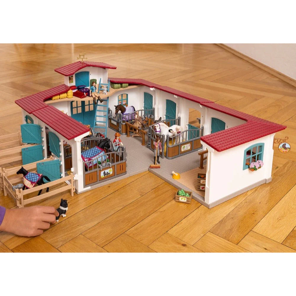 Schleich 42611 Horse Box with Mare And Foal - Image 9