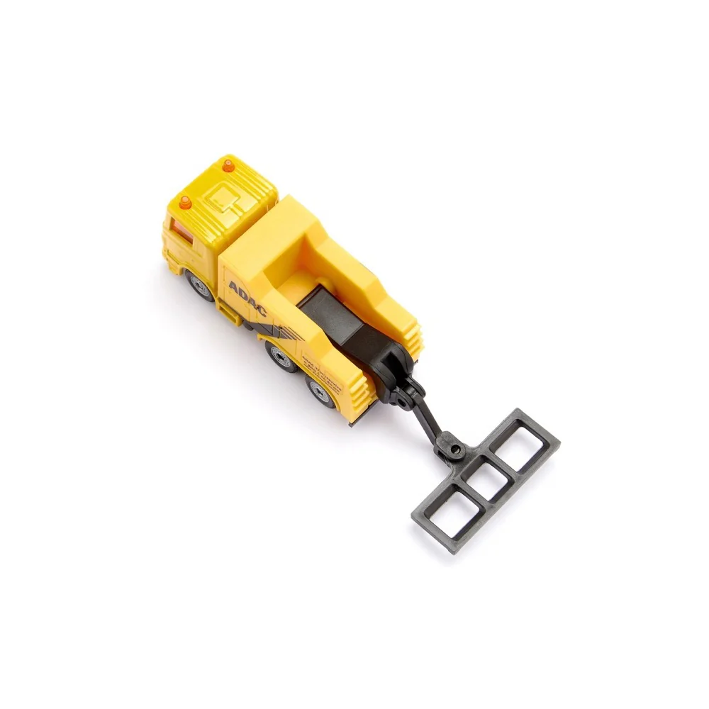 Siku 1493 ADAC Tow Truck - Image 5
