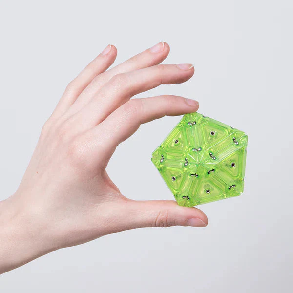 Speks Geode Lyme Pyramid Magnetic Fidget Toy Green - Image 3